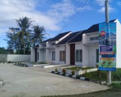 Available 24/7, 7 days a week for urgent care. If you're having chest pains, please call 911 immediately.